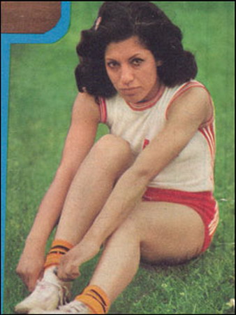 زهرا حسینی رکوردار 36 ساله 400 متر